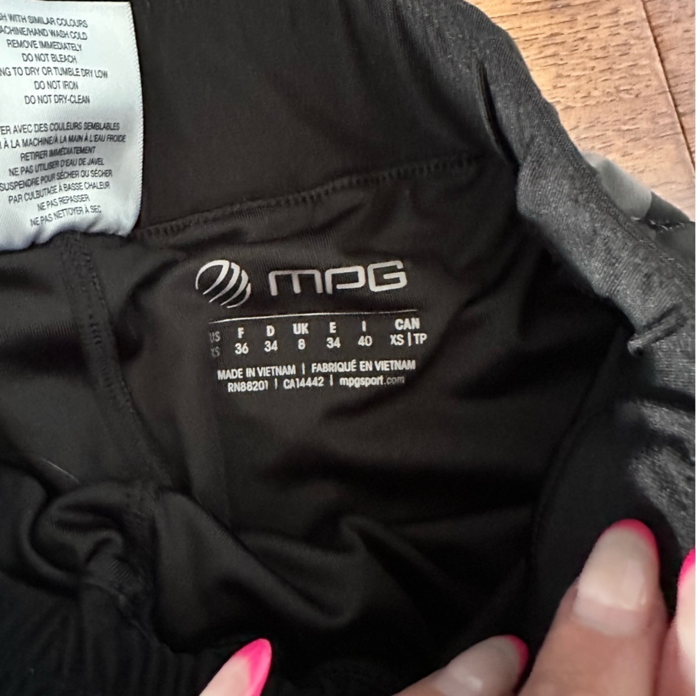 MPG Black and Gray Camo Activewear Shorts Size XS - Picture 2 of 5